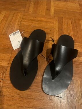 H&M Black Minimal Leather-Look Toe-Post Sandals